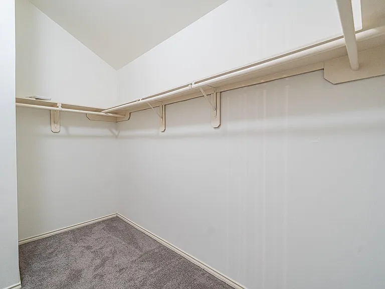 2111 Sailwind Dr — Photo 18
