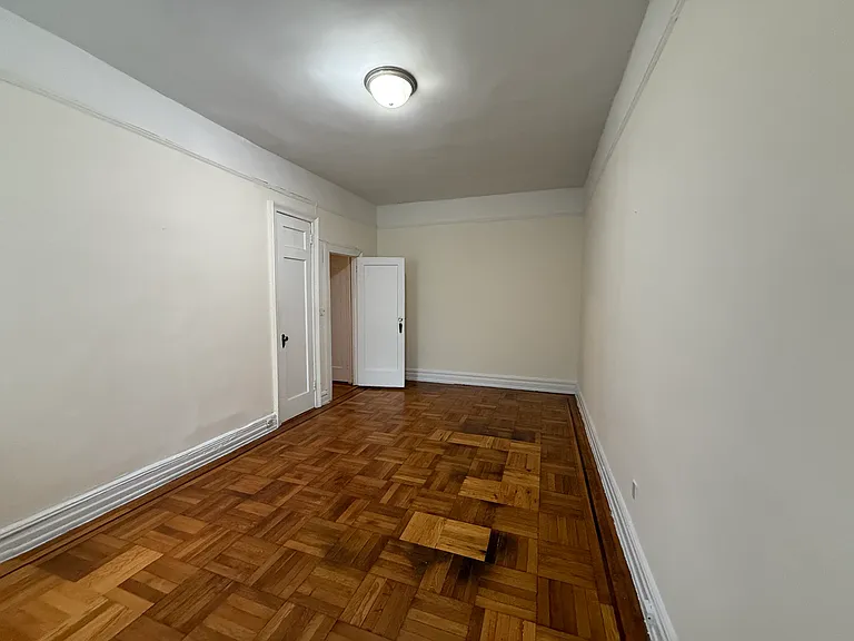 7410 Ridge Blvd #1A — Photo 11