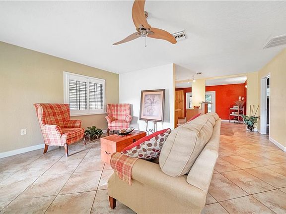 3rd image of 216 De Leon Dr