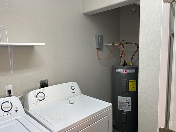 2nd image of 104 Castleberry Ct #B