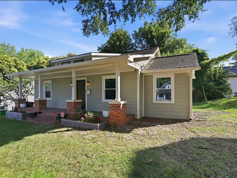 2508 Rozzelles Ferry Rd — Photo 22