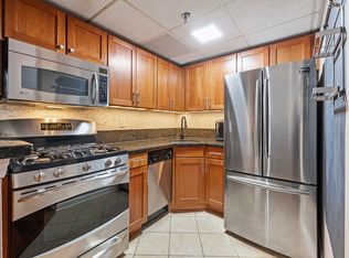 227 Christopher Columbus Dr APT 233B, Jersey City, NJ 07302
