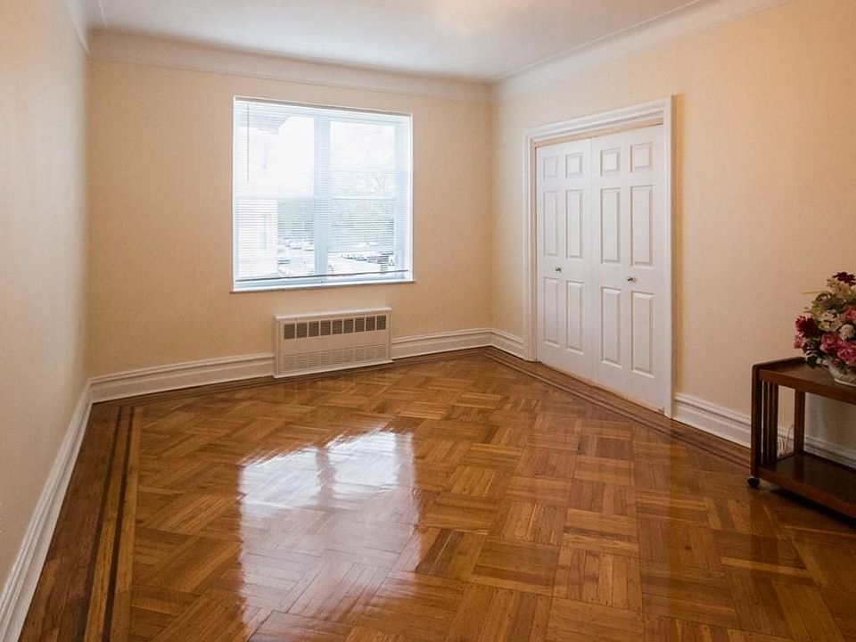 1st image of 8202 17th Ave #2F