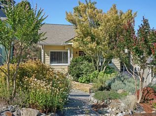 524 N 66th St, Seattle, WA 98103