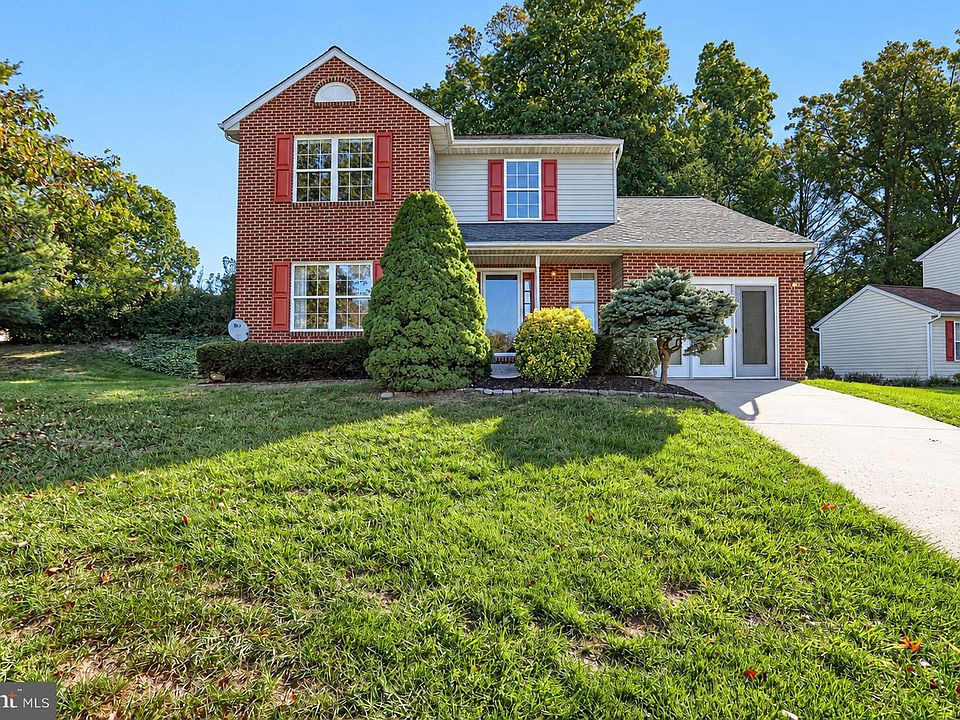 1st image of 3943 Brittany Ln