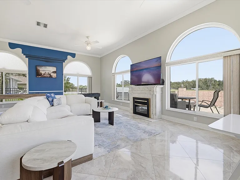 2371 Coral Point Dr — Photo 18