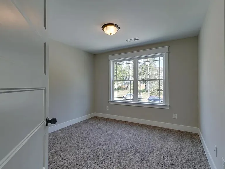 127B Commerce St — Photo 16