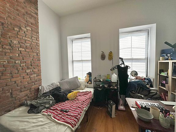3rd image of 683 Sterling Pl APT 3R