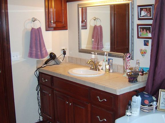 ladies seperate vanity