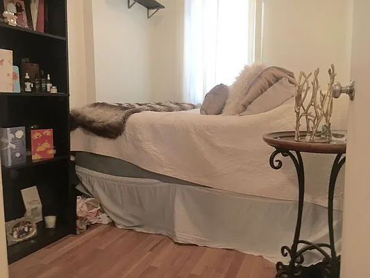 Rented by KYLM, LLC | media 35