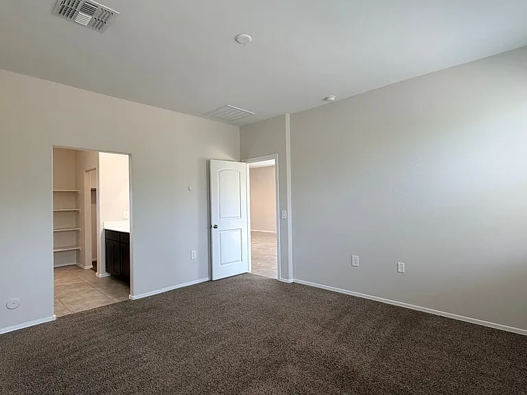 35420 W San Alvarez Ave — Photo 17