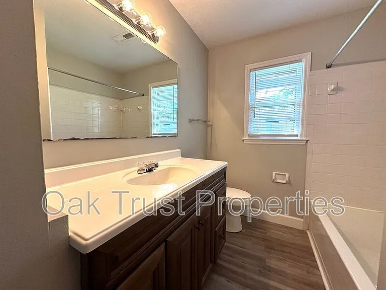 108 Columbia Dr — Photo 10