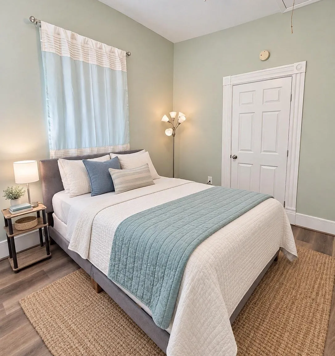 2 bed, 1.0 bath, 896 sqft, $1,650 — Photo 3