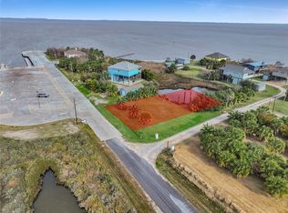 1250 Yacht Basin, Gilchrist, TX 77617