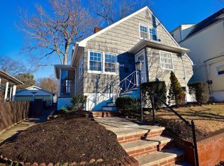 28 Bergen St, Garfield, NJ 07026