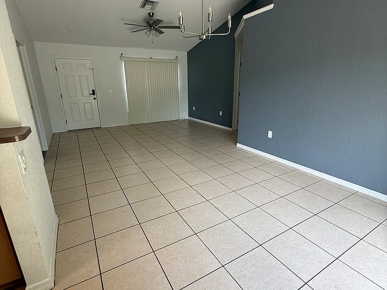 336 Marion Oaks Ln — Photo 3