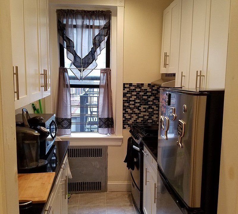 1st image of 309 E 19th St APT 3D