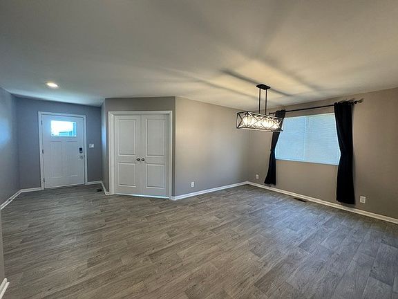 3rd image of 3142 Matlock Dr