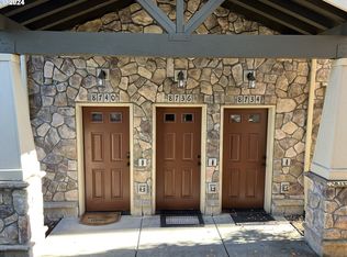 8734 NE Delamere Way, Hillsboro, OR 97006
