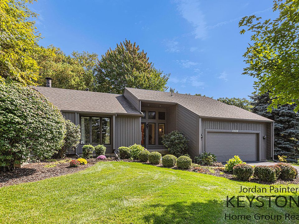1st image of 2322 Pheasant Ct SE