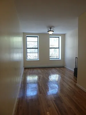 Rented by Bohemia Realty Group | media 10