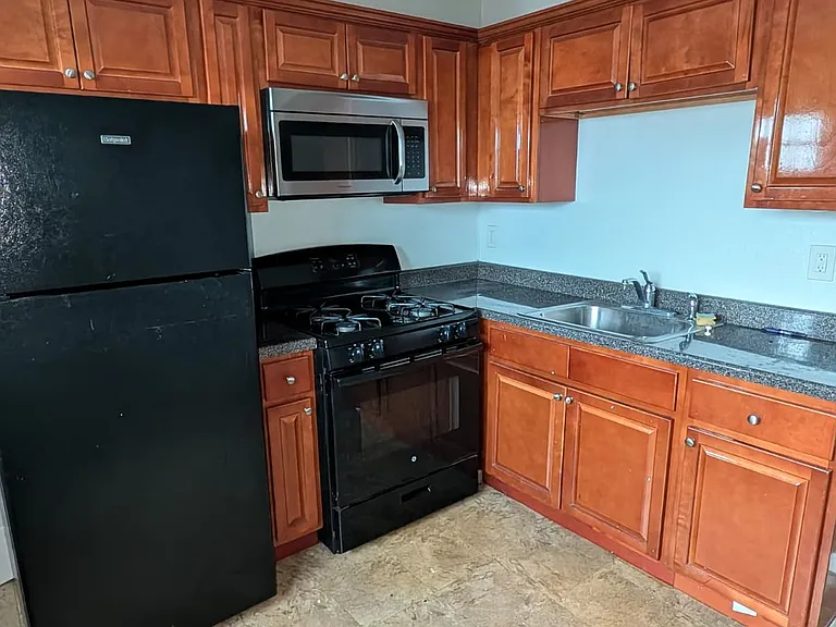 217 Fairfield St #2RR — Photo 7