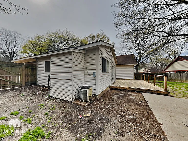 464 Windridge Point — Photo 23