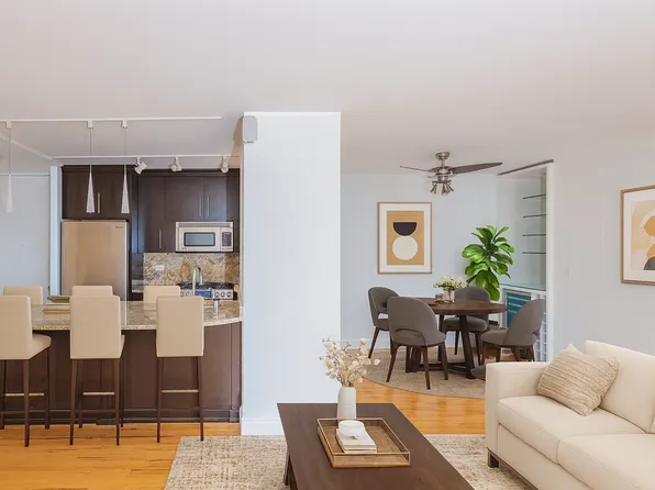 415 East 37th Street image 3 of 16