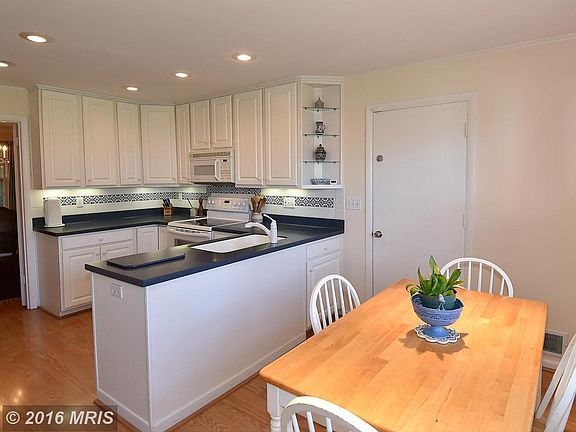 4th image of 2531 N Jefferson St
