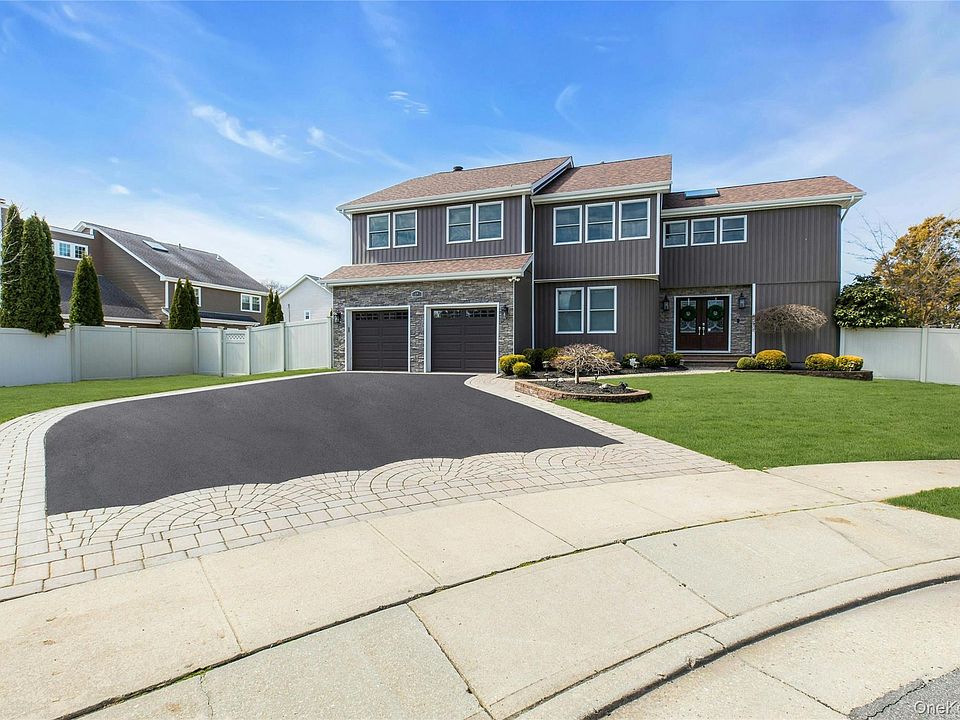 1st image of 18 Daisy Court