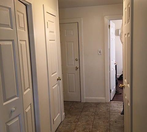 4th image of 210 E 16th St APT 1B