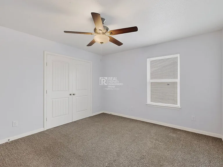5838 Humbert Ave — Photo 36