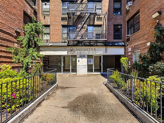 2nd image of 132-35 Sanford Avenue #408