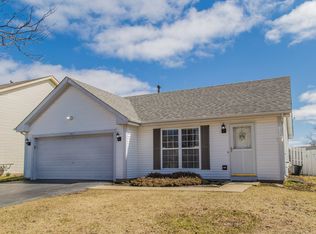 156 Sycamore Ave, Streamwood, IL 60107