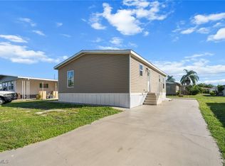 372 Santa Fe Trl, North Fort Myers, FL 33917