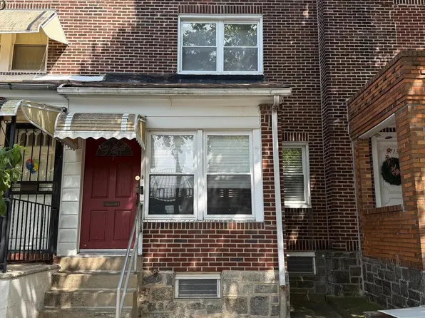 2711 S Alder St, Philadelphia, PA 19148