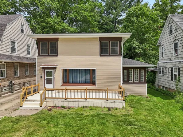 875 Hereford Dr, Akron, OH 44303