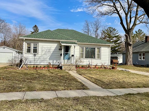 2nd image of 1411 Neenah St
