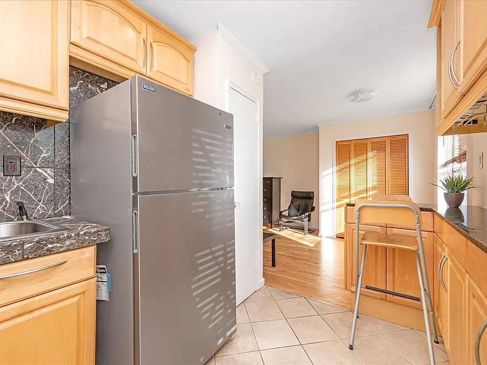 1st image of 67-50 Thornton Pl APT 6U