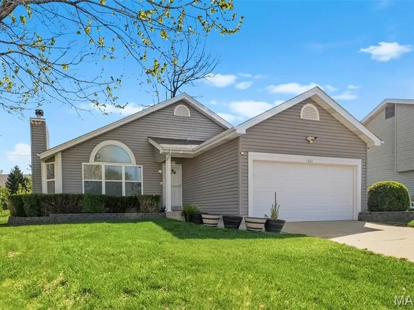 1486 Brittany Cv, Saint Charles, MO 63304