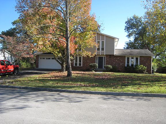 4th image of 11512 Foxford Dr