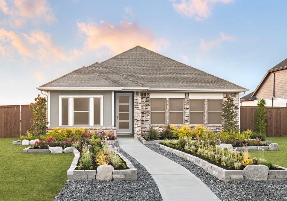 1st image of 4621 Harrington Gate Dr