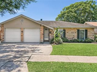 204 Sugarpine Dr, Gretna, LA 70056