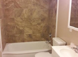 8208 Whipps Mill Rd, Louisville, KY 40222