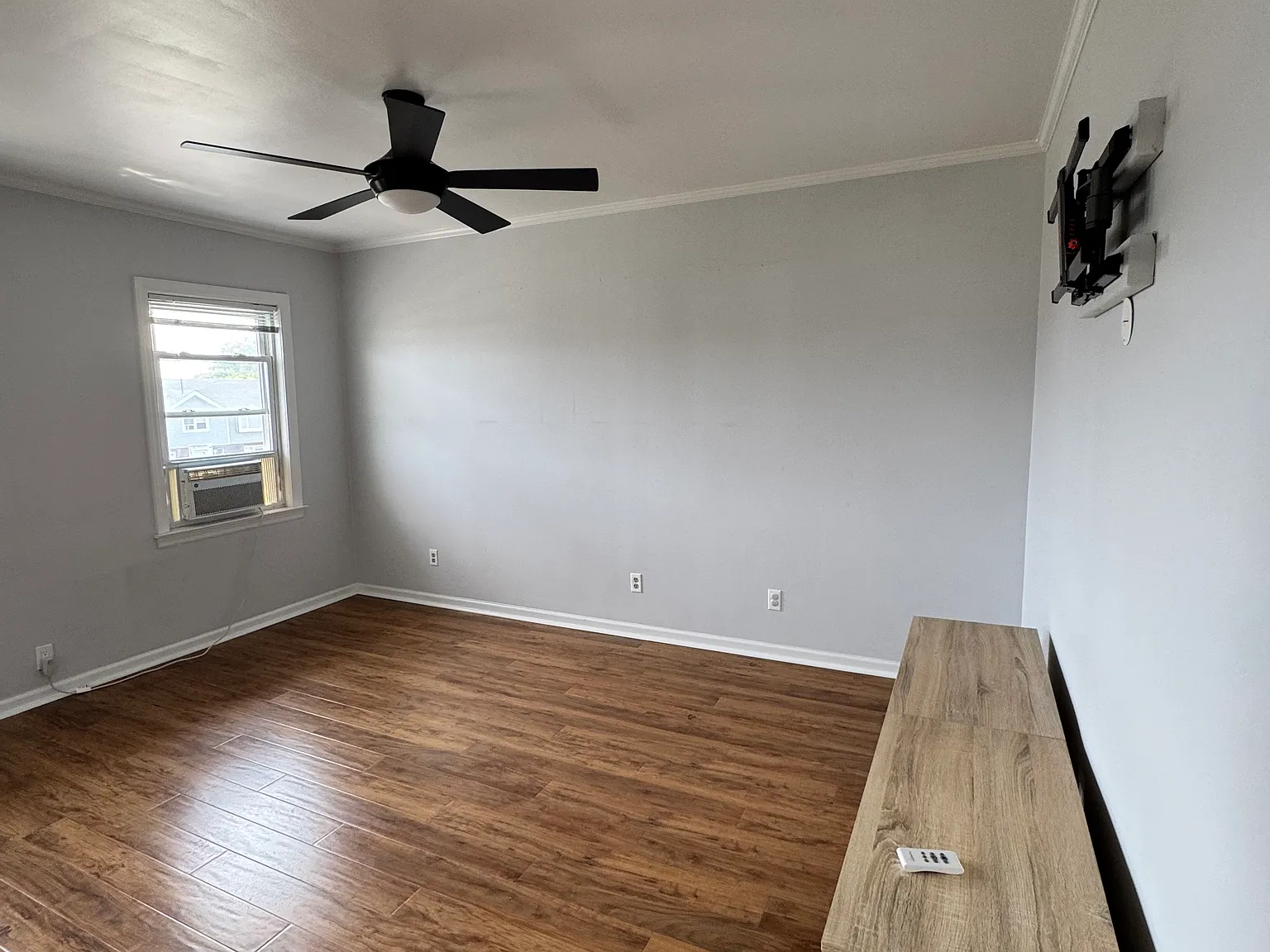 2 bed, $3,100 — Photo 4