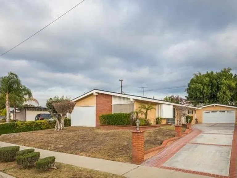 12938 Biola Ave — Photo 3