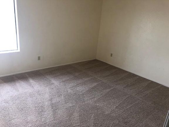 5th image of 833 S Avenue A Unit 32