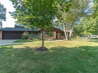 5409 La Cumbre Ln, Rockford, IL 61107