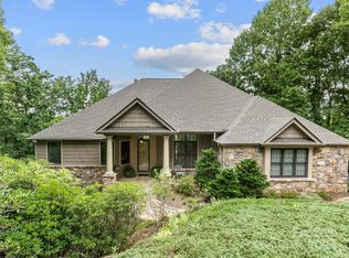 103 Bollers Knob Ln, Hendersonville, NC 28739