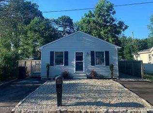 2106 Old St, Toms River, NJ 08753